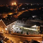 Hotel Gizella And Restaurant 3*