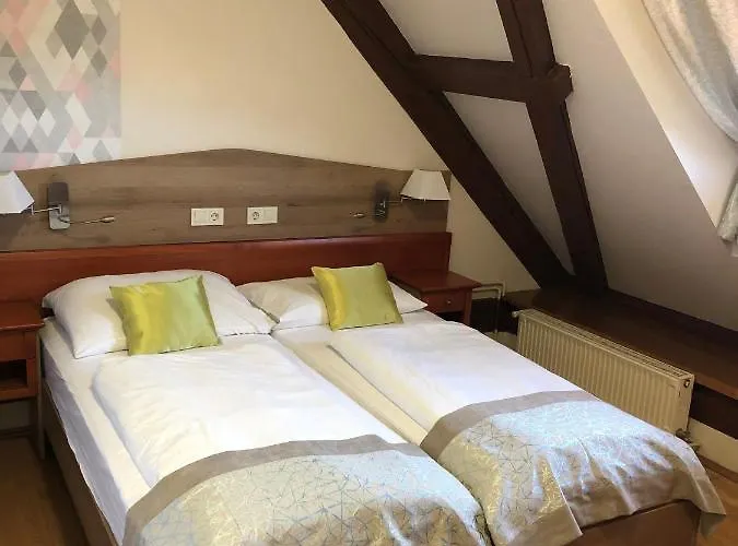 Gizella And Restaurant