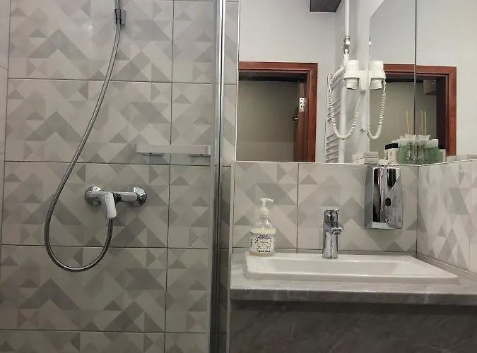 Gizella And Restaurant 3* Veszprém