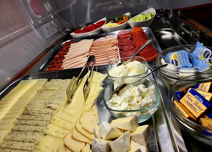 Gizella And Restaurant